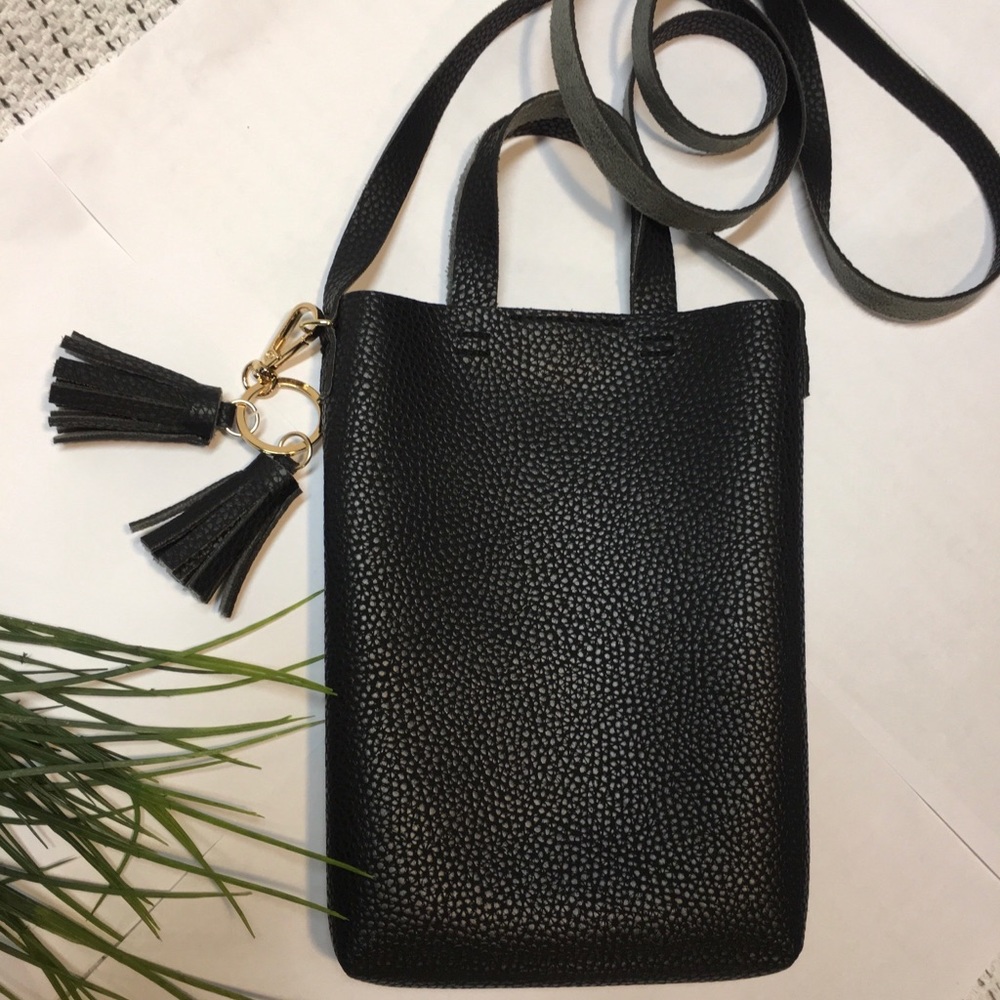 Cross body Black fringe purse